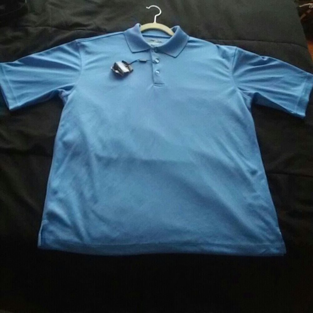 Blue short sleeve shirt